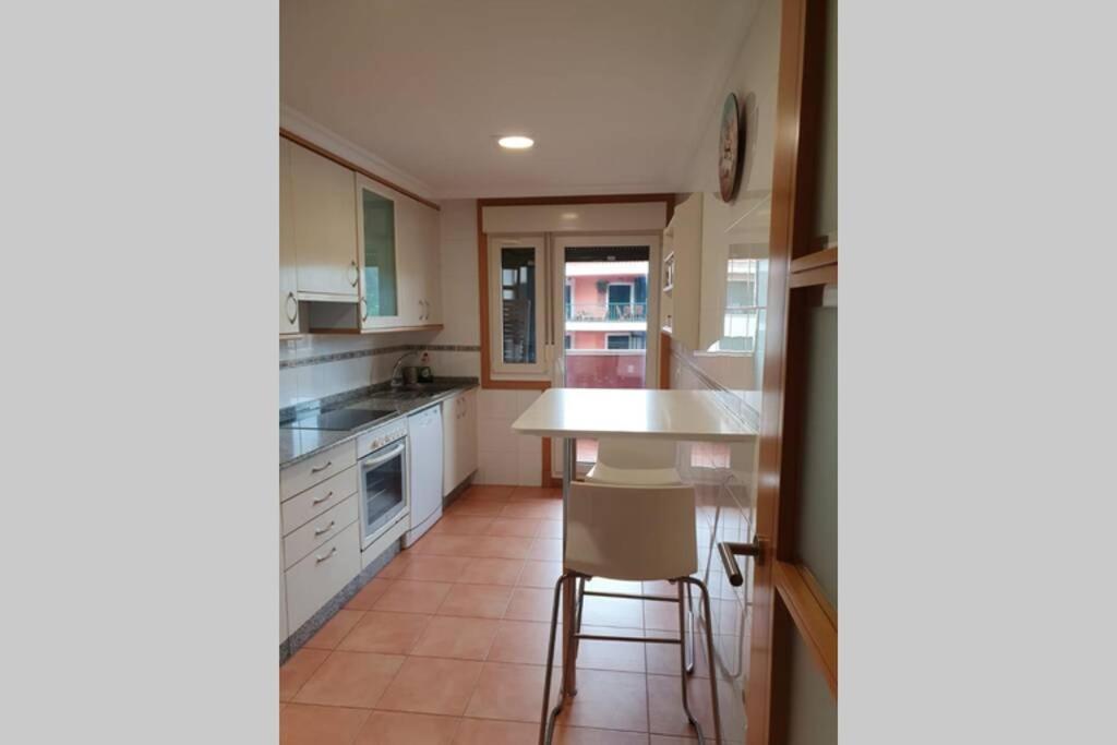 Apartamento Con Vistas Al Mar, Piscina Y Parking Daire Sanxenxo Dış mekan fotoğraf